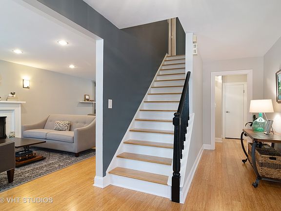 2nd image of 662 N Eagle Ln