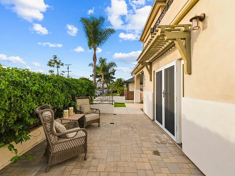 front yard off kitchen