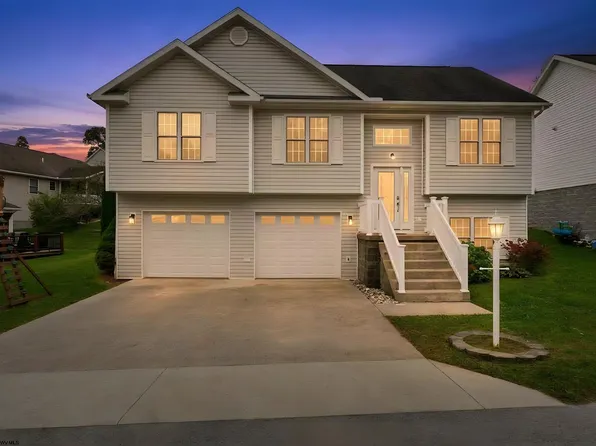 255 Hanalei Dr, Morgantown, WV 26508