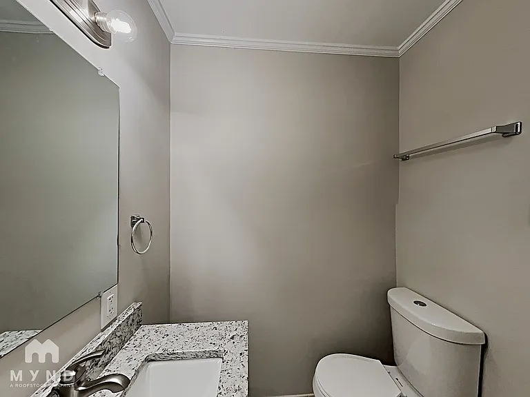 400 Lady Guinevere Way — Photo 11