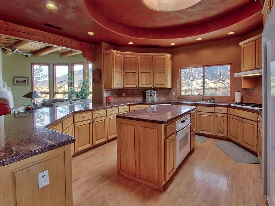 Beautiful Red Granite Counter Tops