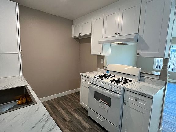 5th image of 17371 Queens Ln APT 2