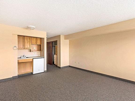 4th image of 1501 9th St S APT 225