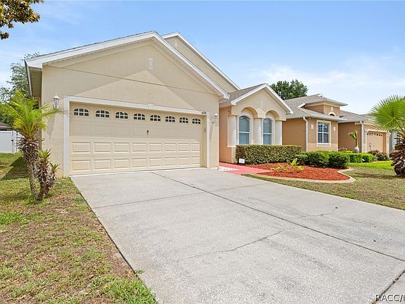 4th image of 699 Winthrop Dr