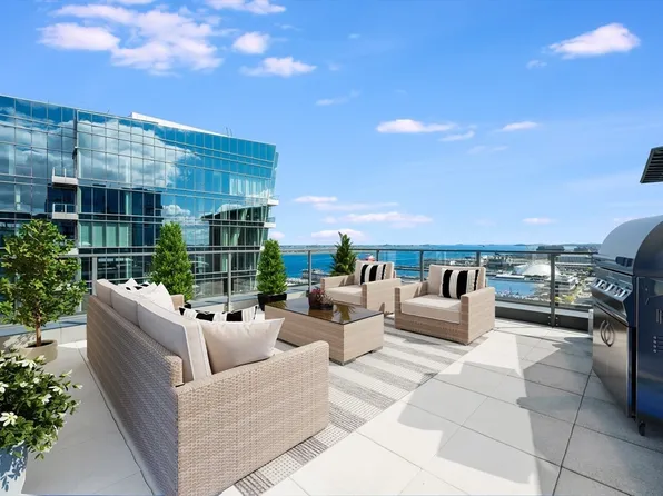 133 Seaport Blvd #2112, Boston, MA 02210
