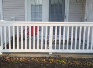 1605 Northpoint Dr APT 3, Aurora, IL 60504