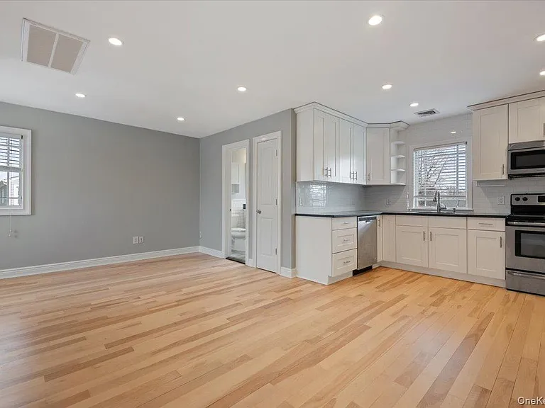 769 Fulton St — Photo 6