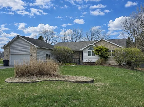 10089 Fairway Dr, Wheatfield, IN 46392