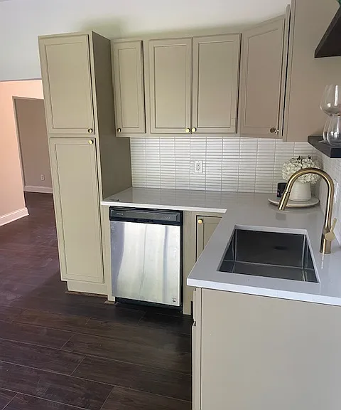 506 W 86th St — Photo 10
