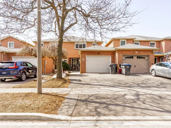 28 Silverstream Rd, Brampton, ON L6Z 3W5