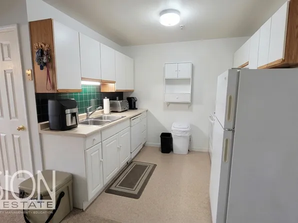 185 Hildred Dr, Burlington, VT