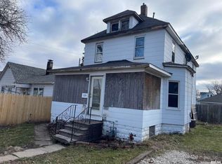 119 6th St, Silvis, IL 61282