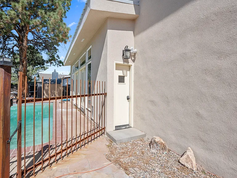 7508 Osuna Rd NE #A — Photo 8