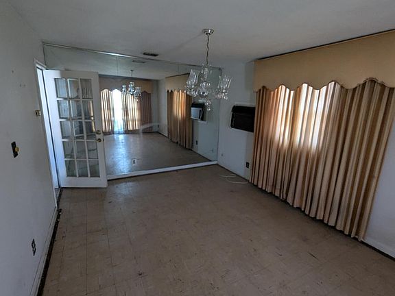 3rd image of 2418 VERNON Street