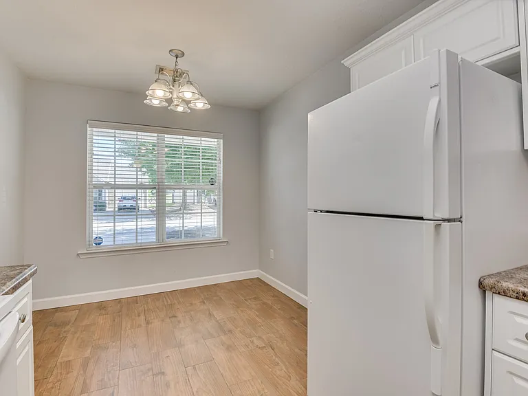1609 Bradley Way — Photo 11