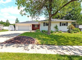 521 9th St W, West Fargo, ND 58078