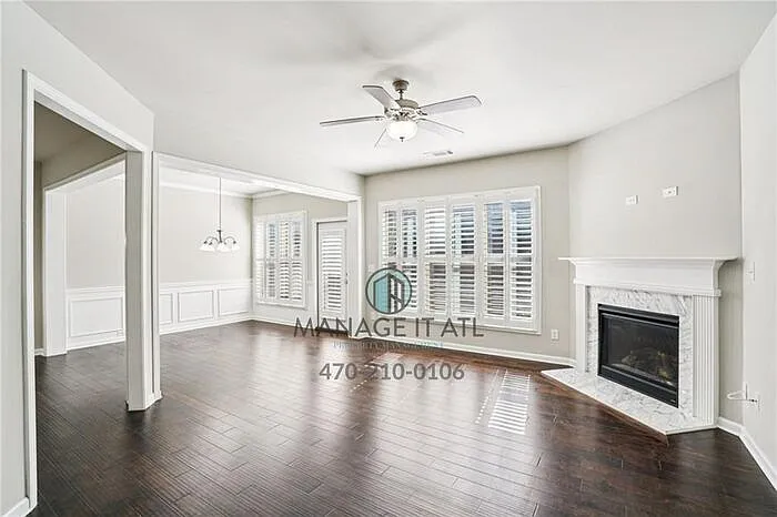 2558 Village Park Bnd — Photo 5