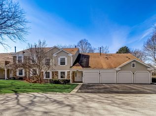 214 Blossom Ct #214, Buffalo Grove, IL 60089