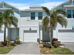 341 SE Halifax Ln, Stuart, FL 34994