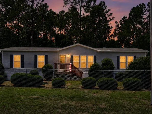 213 GAIL Drive, Satsuma, FL 32189