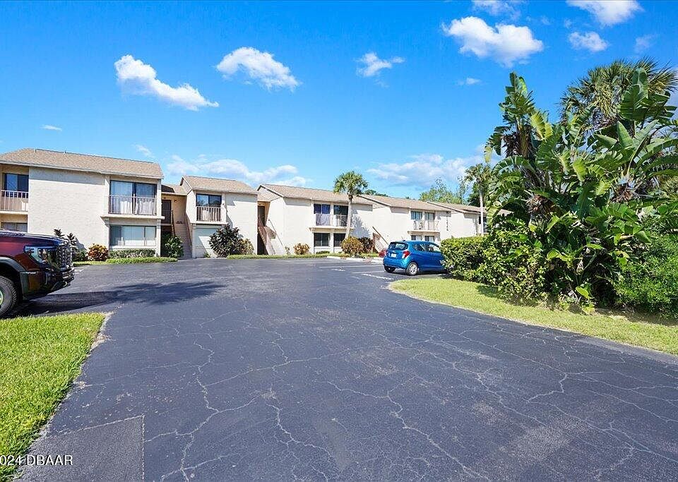 1st image of 1224 S Palmetto Ave APT 209