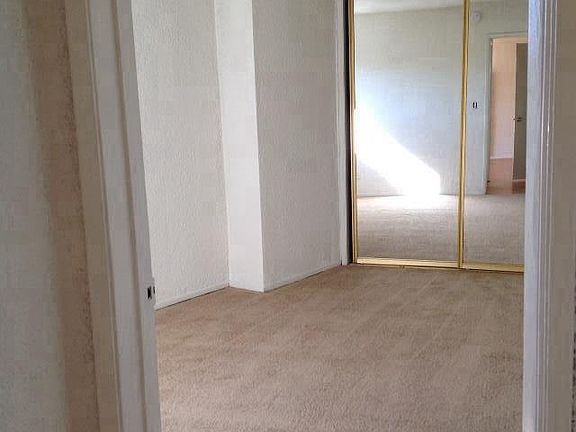 5th image of 119 Driftwood St APT 16