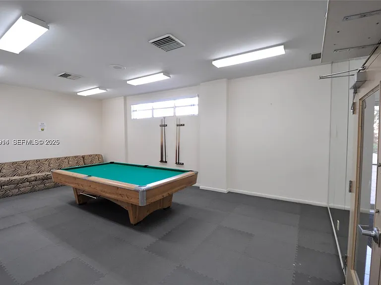 1865 S Ocean Dr #8I — Photo 25
