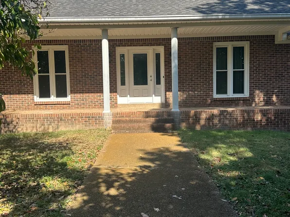 1712 Newport Pl, La Vergne, TN 37086