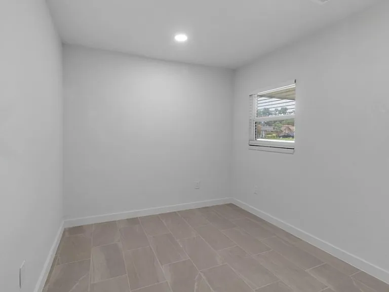 10938 Fleming Dr — Photo 7