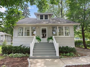 6 Wenholz Ave, East Dundee, IL 60118