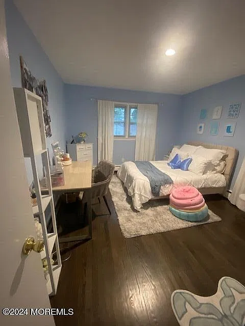 3 bed, 3.5 bath, 1982 sqft, $3,750 — Photo 2