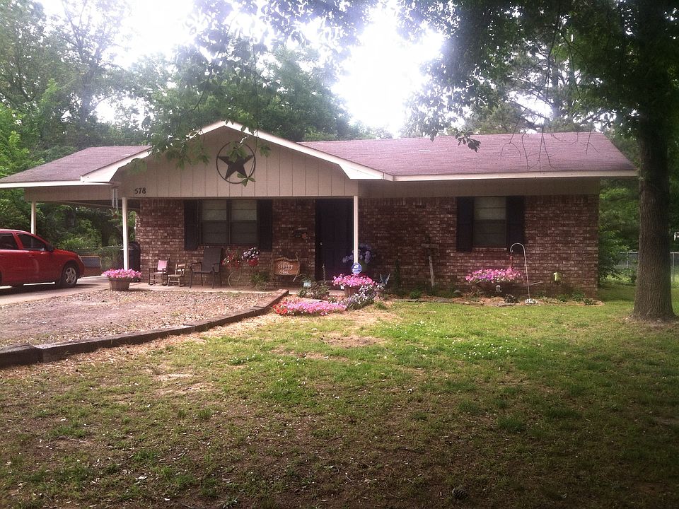 1st image of 578 E 5th St