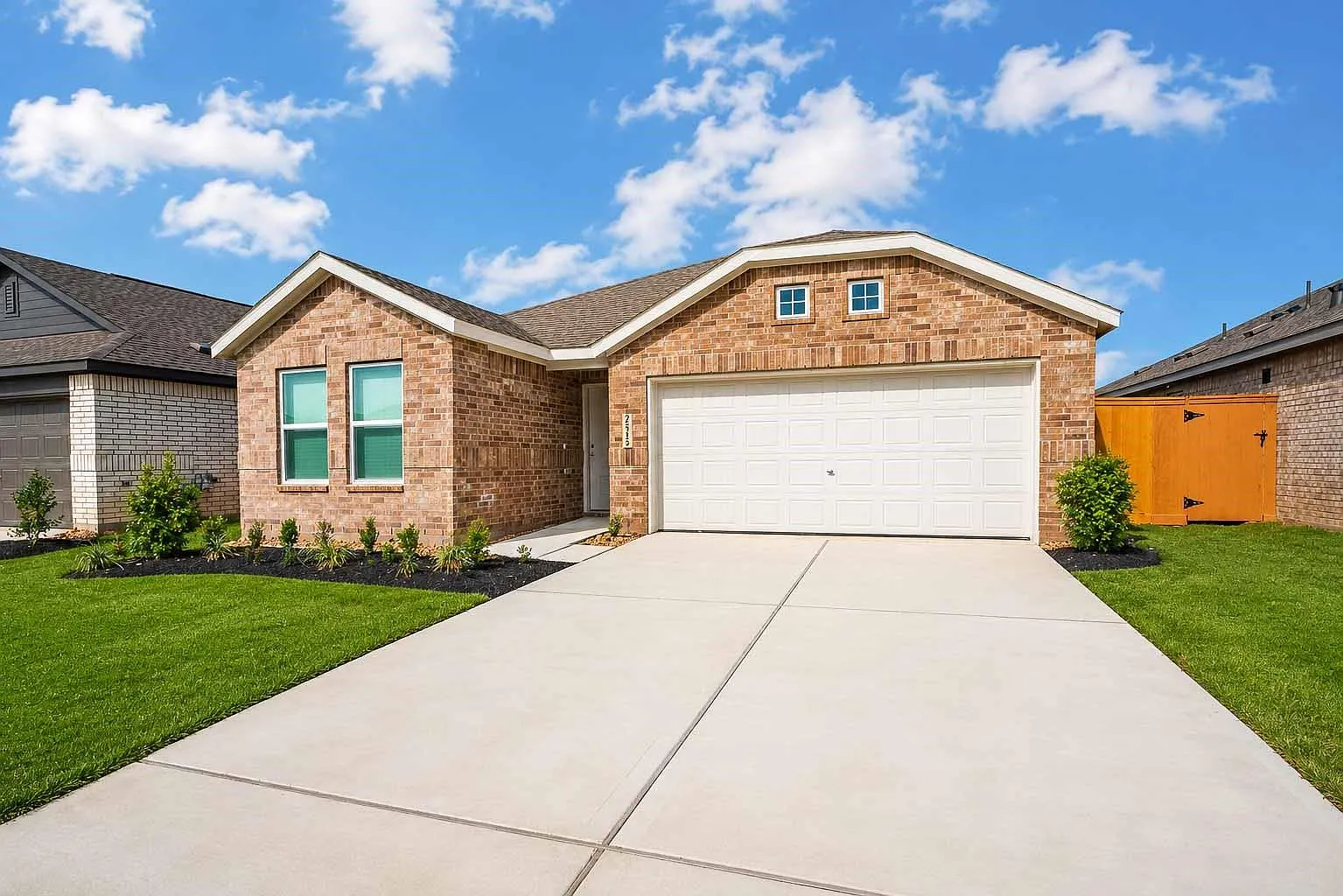 4 bed, 2.0 bath, 1863 sqft, $2,250 — Photo 2
