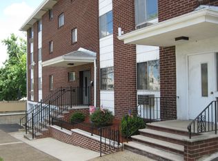 110 E Passaic Ave APT 2B, Rutherford, NJ 07070