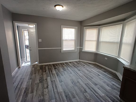4th image of 4661 Berkshire St
