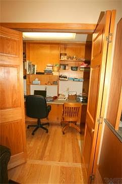 5th image of 715 N Dakota St