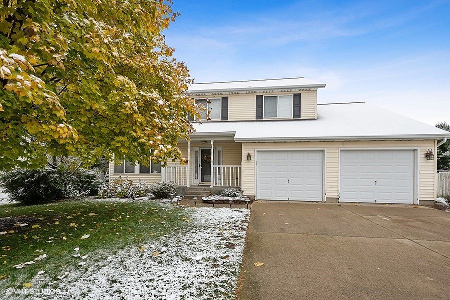 1st image of 871 Maiden Ln