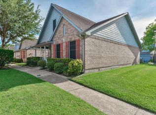 2601 S Broadway St APT 24, La Porte, TX 77571
