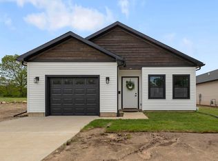 4810 York Dr, South Bend, IN 46614