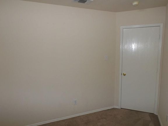 4th image of 2336 Brookview Dr
