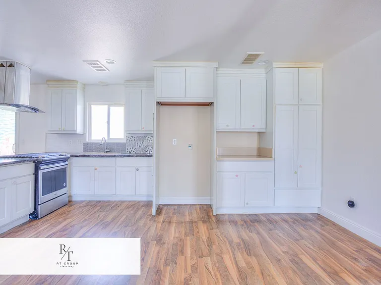 13011 Pinon St — Photo 31