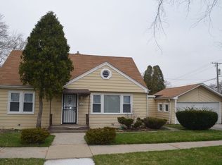 445 Granville Ave, Bellwood, IL