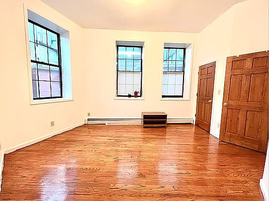 1st image of 926 Broadway APT 2B