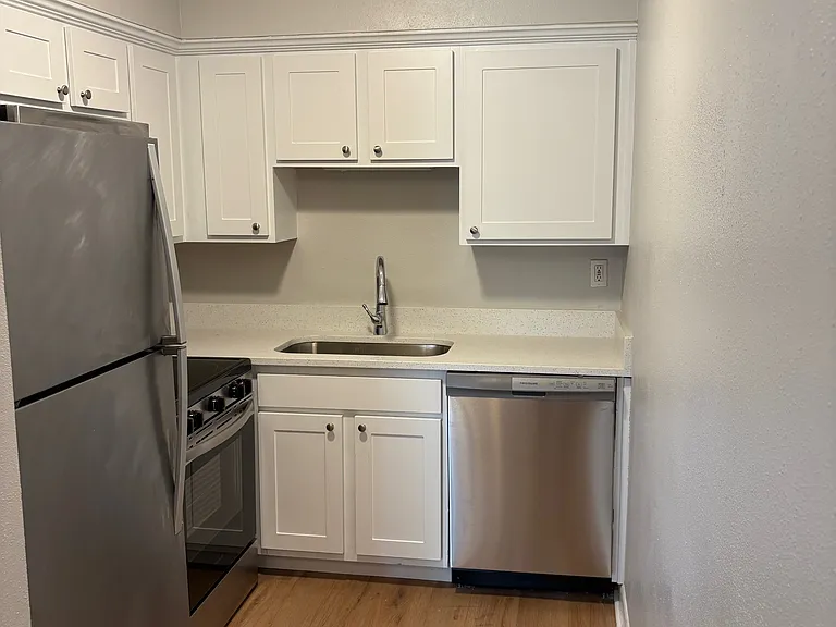 3112 W Horatio St #50 — Photo 3