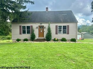 339 Chesapeake Rd, Fairmont, WV 26554
