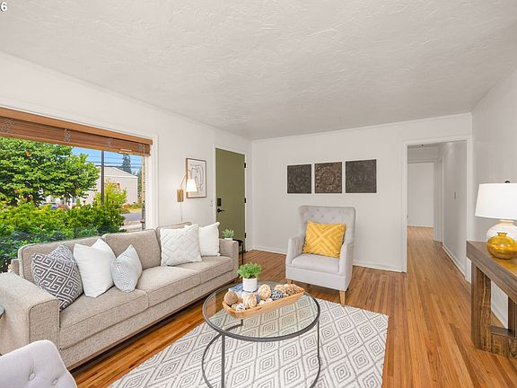 5th image of 5020 SW Menlo Dr