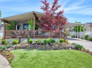 272 Sterling Dr, Grants Pass, OR 97526