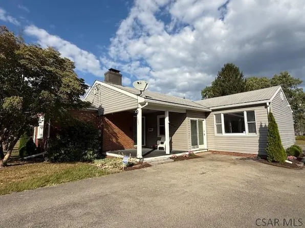1027 Pomona Dr, Johnstown, PA 15905