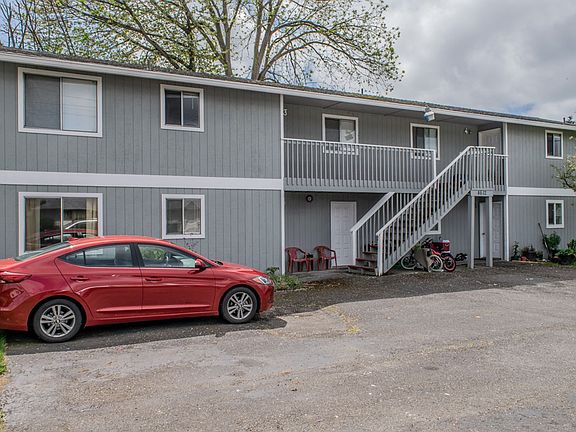 2nd image of 4612 73rd Pl NE