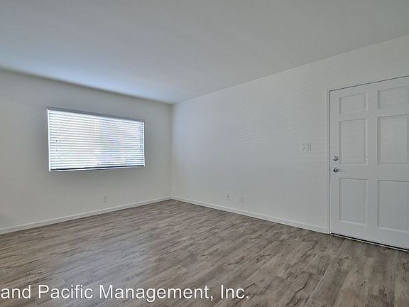 3rd image of 1820 12th St APT 1